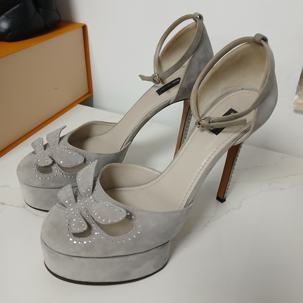 MARC JACOBS PUMPS